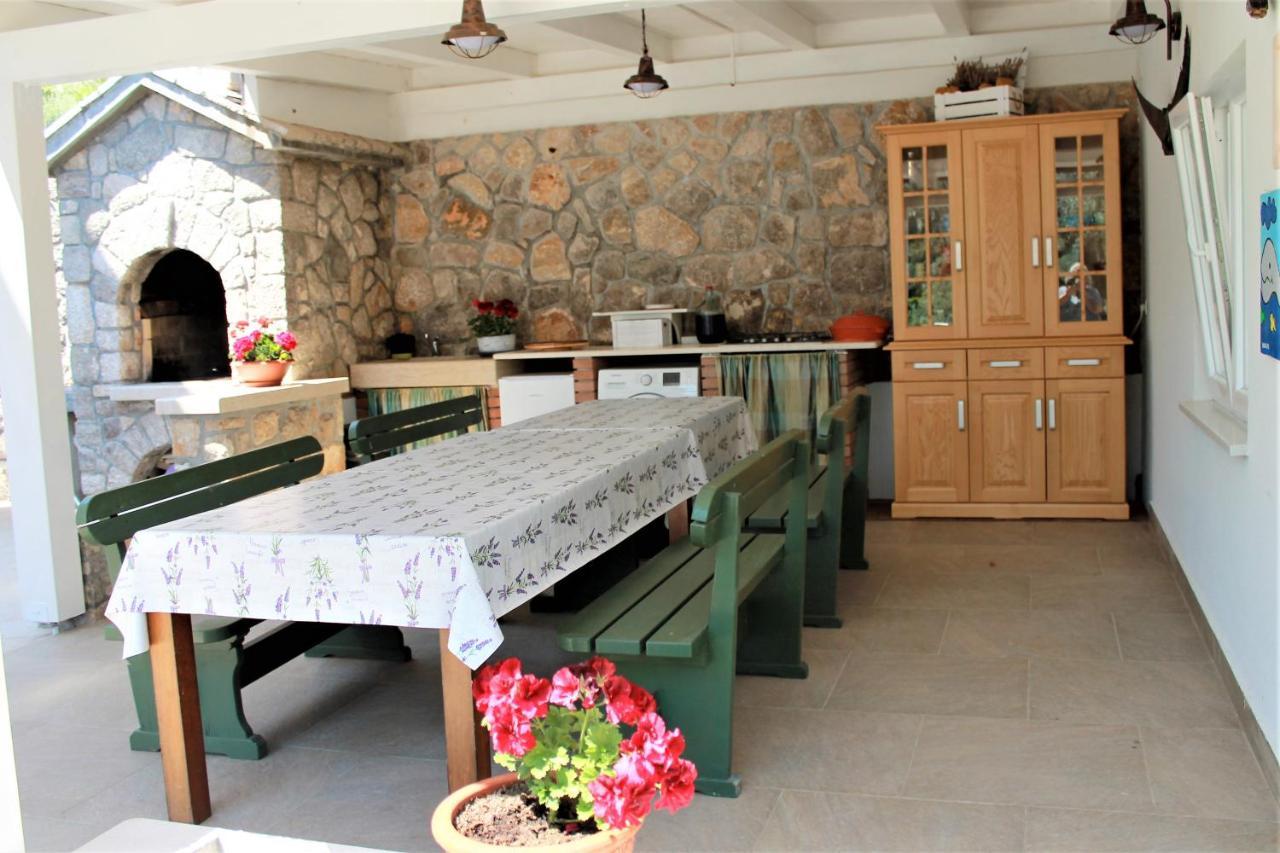 ולון Apartmani Klaudija מראה חיצוני תמונה